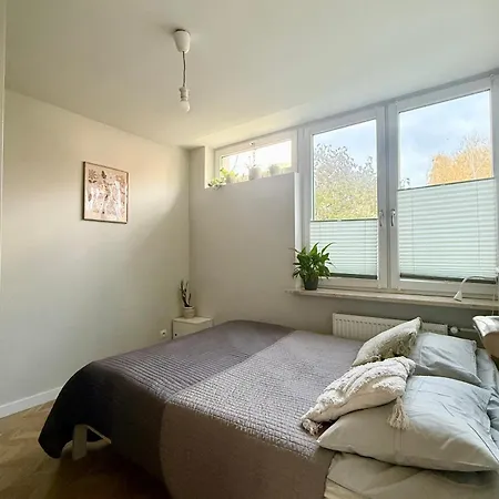 Cozy Saska Kepa Appartement