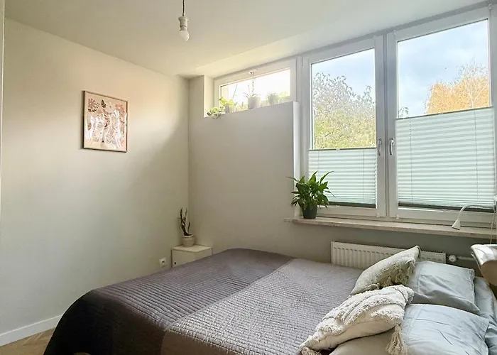 Cozy Saska Kepa Apartment