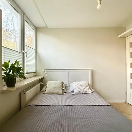 Cozy Saska Kepa Apartmán